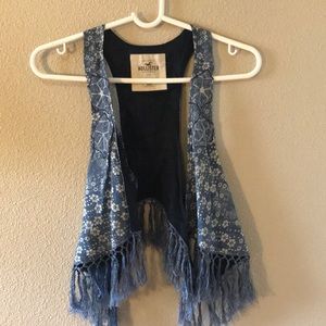 Hollister vest